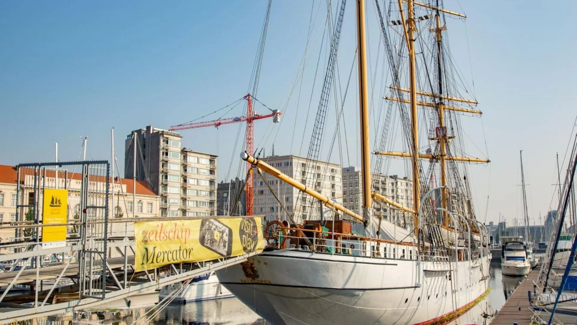 Beautiful Apartment With View Ostende